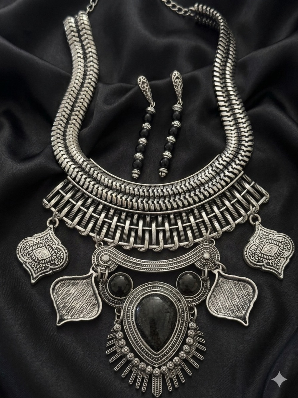 Annie Silver-Tone Ornate Bib Necklace with Black Stone Accents & Earrings